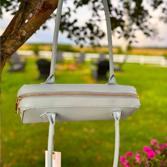 NWT💎Moda Luxe💎 Unique Light blue “Betty” Shoulder bag! - Picture 3 of 9